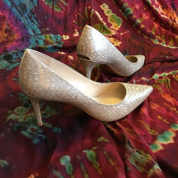 2-1/2” Neutral, Snakeskin-like - Never worn - Picture 2 of 8